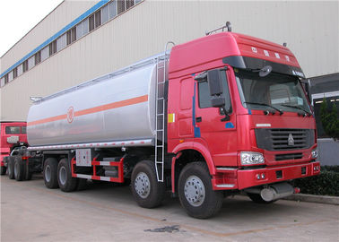 China Reboque resistente do tanque de óleo de HOWO 8x4, 30 cbm 30000 litros - 35000 litros caminhão de tanque do óleo fornecedor