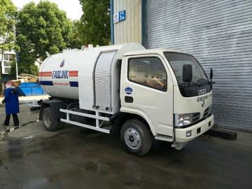 China 5M3 2,5 toneladas de caminhão de cauda cortada 5000L 2.5T CSCBOB do LPG com os cilindros de enchimento do LPG fornecedor