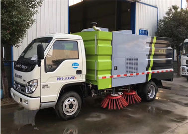 China Foton 5000 -6000 litro caminhão da máquina do vácuo da limpeza da rua para estradas de tronco fornecedor