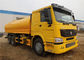 O caminhão do veículo com rodas de Sinotruk HOWO 10, 18000L 20000L 18 toneladas 20 toneladas molha o caminhão de petroleiro fornecedor