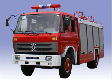 China Caminhão da luta contra o incêndio da cor vermelha água de 5000 litros e espuma de 1500 litros com bomba de alta pressão fornecedor