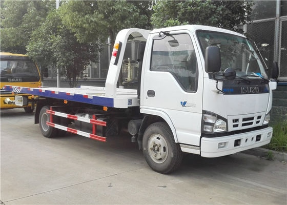 comprar Caminhão de reboque pequeno de ISUZU 4x2, caminhão de Wrecker de 3 toneladas do leito de 6 rodas para dois/três carros Fabricação em linha