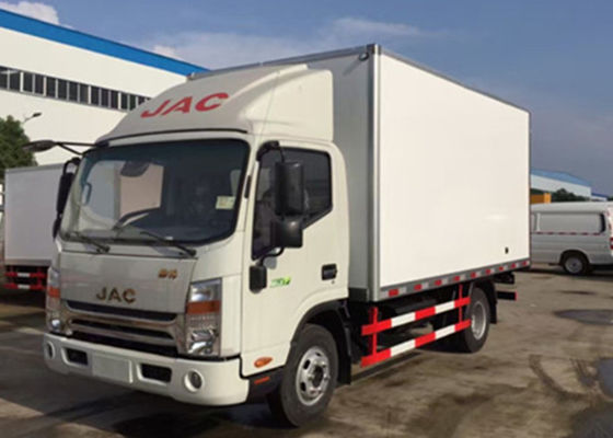 comprar Van Caminhão de Dongfeng 5 Tonelada Refrigerar, caminhão móvel da sala fria para frutos/marisco Fabricação em linha